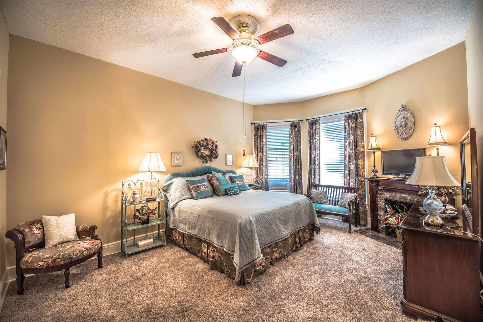 Inn At St James Court Louisville Zewnętrze zdjęcie